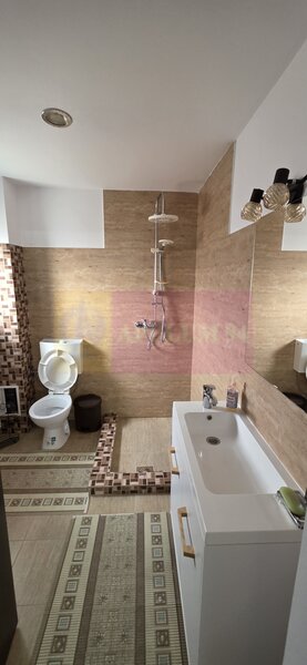 Vila de vacanta cu 4 camere de vanzare in Valea Doftanei