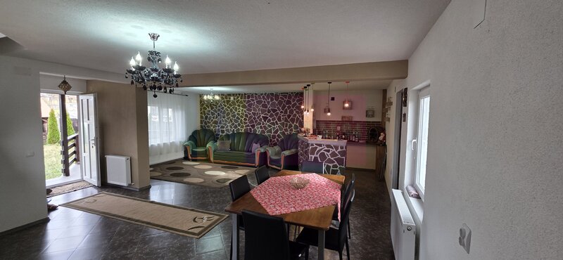 Vila de vacanta cu 4 camere de vanzare in Valea Doftanei