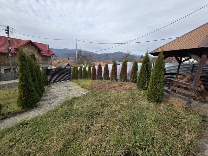 Vila de vacanta cu 4 camere de vanzare in Valea Doftanei