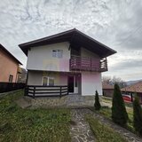 Vila de vacanta cu 4 camere de vanzare in Valea Doftanei